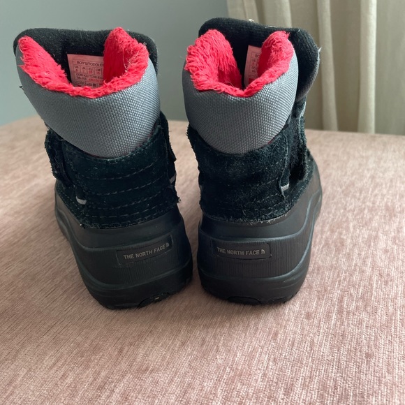 North Face baby/toddler boots - Picture 2 of 3